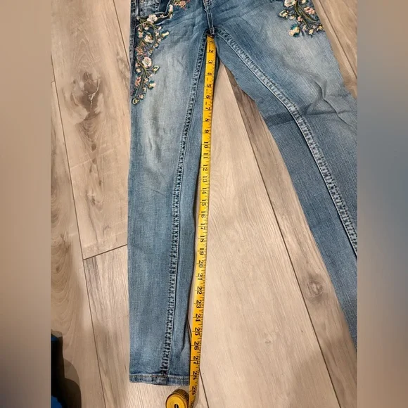 Grace in LA Floral Jeans Size 27 - Picture 5 of 5